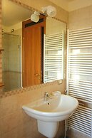 Apartment in Lazise With Communal Pool