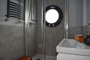 Houseboat Leni, Flensburg