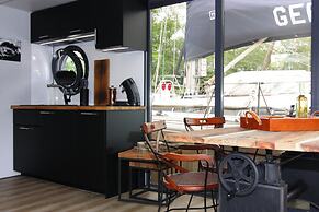 Houseboat Leni, Flensburg