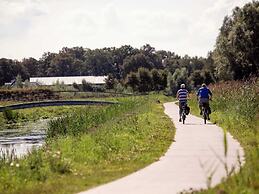 Dreamy Chalet With a Covered Terrace, Close to Nature