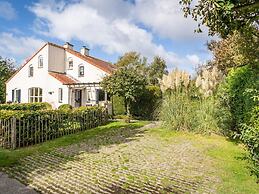 Detached Holiday Home With Dishwasher Located on Texel