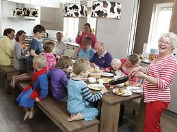 Detached Holiday Home With Dishwasher Located on Texel