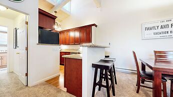 Mountain Chateau Retreat Desirable Resort 4 BDR