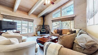 Mountain Chateau Retreat Desirable Resort 4 BDR