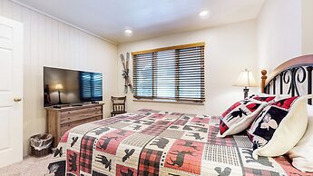 Mountain Chateau Retreat Desirable Resort 4 BDR