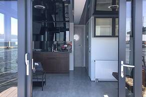 Hausboat Kamien Pomorski, 20 m2, for 3 Persons on the Water
