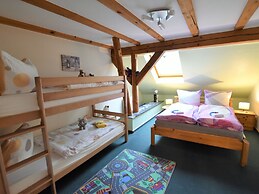 Budget-wohnung in Grundshagen mit Gartensitzplatz