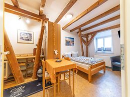 Budget-wohnung in Grundshagen mit Gartensitzplatz