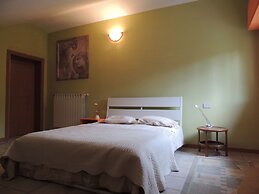 Spectacular Holiday Home in Pescia With Swimming Pool