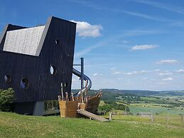 Charming Holiday Home With Natural Garden in Kaltennordheim-thuringia