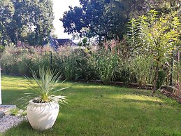 A Comfortable Apartment With a Garden for 2 People, Pobierowo