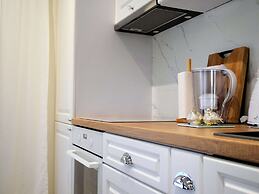 A Comfortable Apartment With a Garden for 2 People, Pobierowo