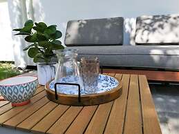 A Comfortable Apartment With a Garden for 2 People, Pobierowo