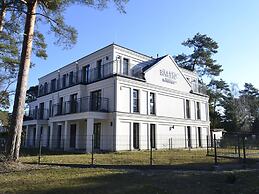 A Comfortable Apartment With a Garden for 2 People, Pobierowo