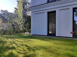 A Comfortable Apartment With a Garden for 2 People, Pobierowo