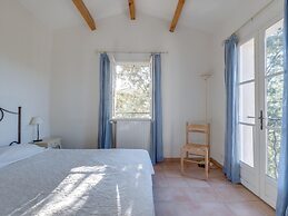 Terraced House in Domaine de Saint-endreol With Golf, SPA and Communal