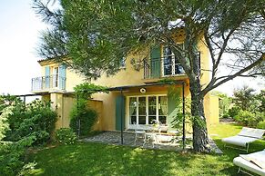 Terraced House in Domaine de Saint-endreol With Golf, SPA and Communal