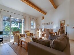 Terraced House in Domaine de Saint-endreol With Golf, SPA and Communal