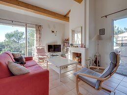 Terraced House in Domaine de Saint-endreol With Golf, SPA and Communal