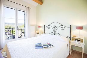 Terraced House in Domaine de Saint-endreol With Golf, SPA and Communal