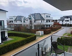 Apartment House Calmsailing, Borgerende
