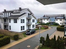 Apartment House Calmsailing, Borgerende
