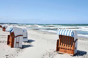 Apartment House Calmsailing, Borgerende