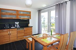 Apartment House Calmsailing, Borgerende