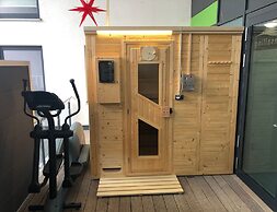 Apartment House Calmsailing, Borgerende