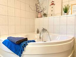 Lovely Holiday Home in Dummer Near Lake