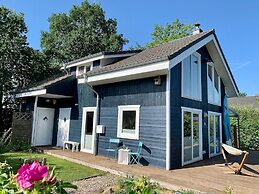 Lovely Holiday Home in Dummer Near Lake