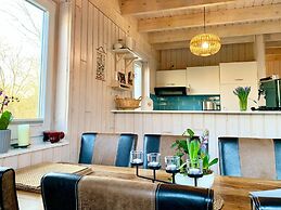 Lovely Holiday Home in Dummer Near Lake