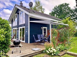 Lovely Holiday Home in Dummer Near Lake