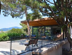 Residence Alba Rossa, Serra-di-ferro, Accommodation With Terrace or Ba