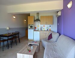 Residence Alba Rossa, Serra-di-ferro, Accommodation With Terrace or Ba