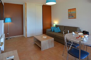 Residence Alba Rossa, Serra-di-ferro, Accommodation With Terrace or Ba