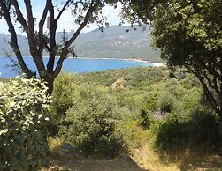 Residence Alba Rossa, Serra-di-ferro, Accommodation With Terrace or Ba