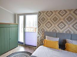 Semi-detached House Directly on the Lake, Stare Czaple