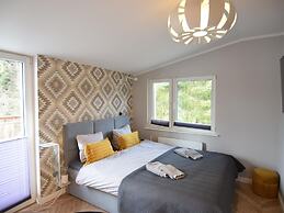 Semi-detached House Directly on the Lake, Stare Czaple