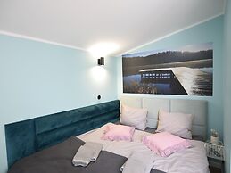 Semi-detached House Directly on the Lake, Stare Czaple