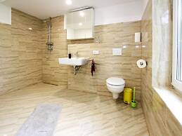 Terraced House, Lohmen