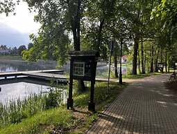 Apartment Right on the Lake, Ryn