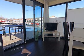 Houseboat in Boltenhagen