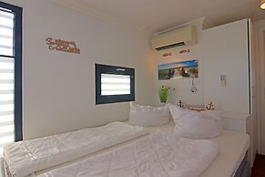 Houseboat in Boltenhagen