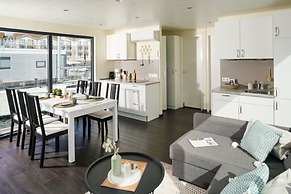 Houseboat in Boltenhagen