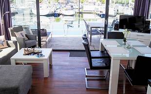 Houseboat in Boltenhagen