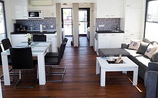 Houseboat in Boltenhagen