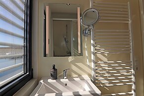 Houseboat in Boltenhagen