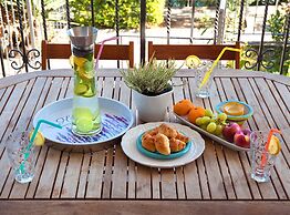 Splendid Beachfront Medveja Apartments