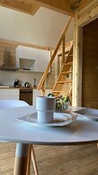 Scandinavian House Overlooking the Lake
